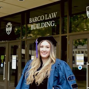 Meet your Posher, Emma